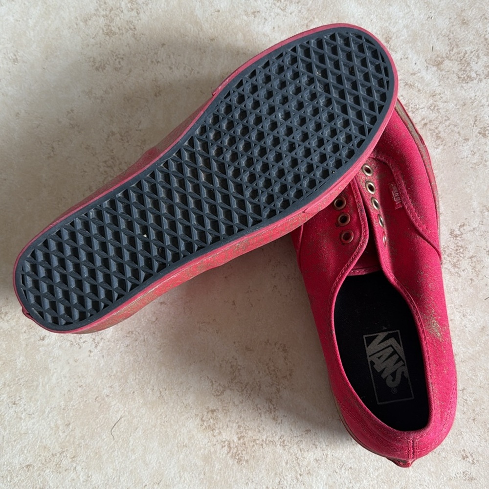 Vans Of The Wall Red With Gold Splatters Men’s Size 10.5 Women Size 12 Like New - Picture 2 of 9